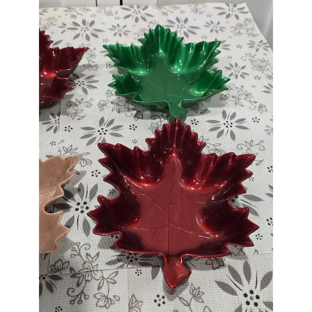 Set of 4 Maple Leaf Shaped Plastic Bowls — Fall Colors
